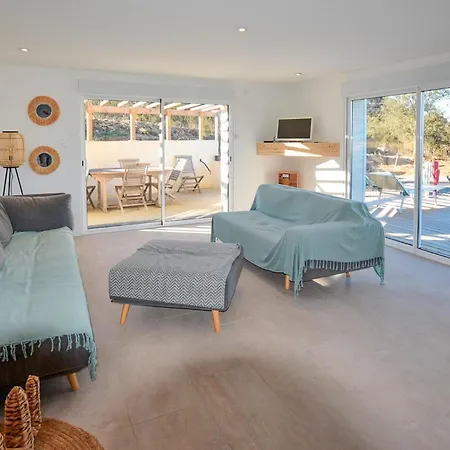Awesome In With House A Mountain View Holiday home Salavas